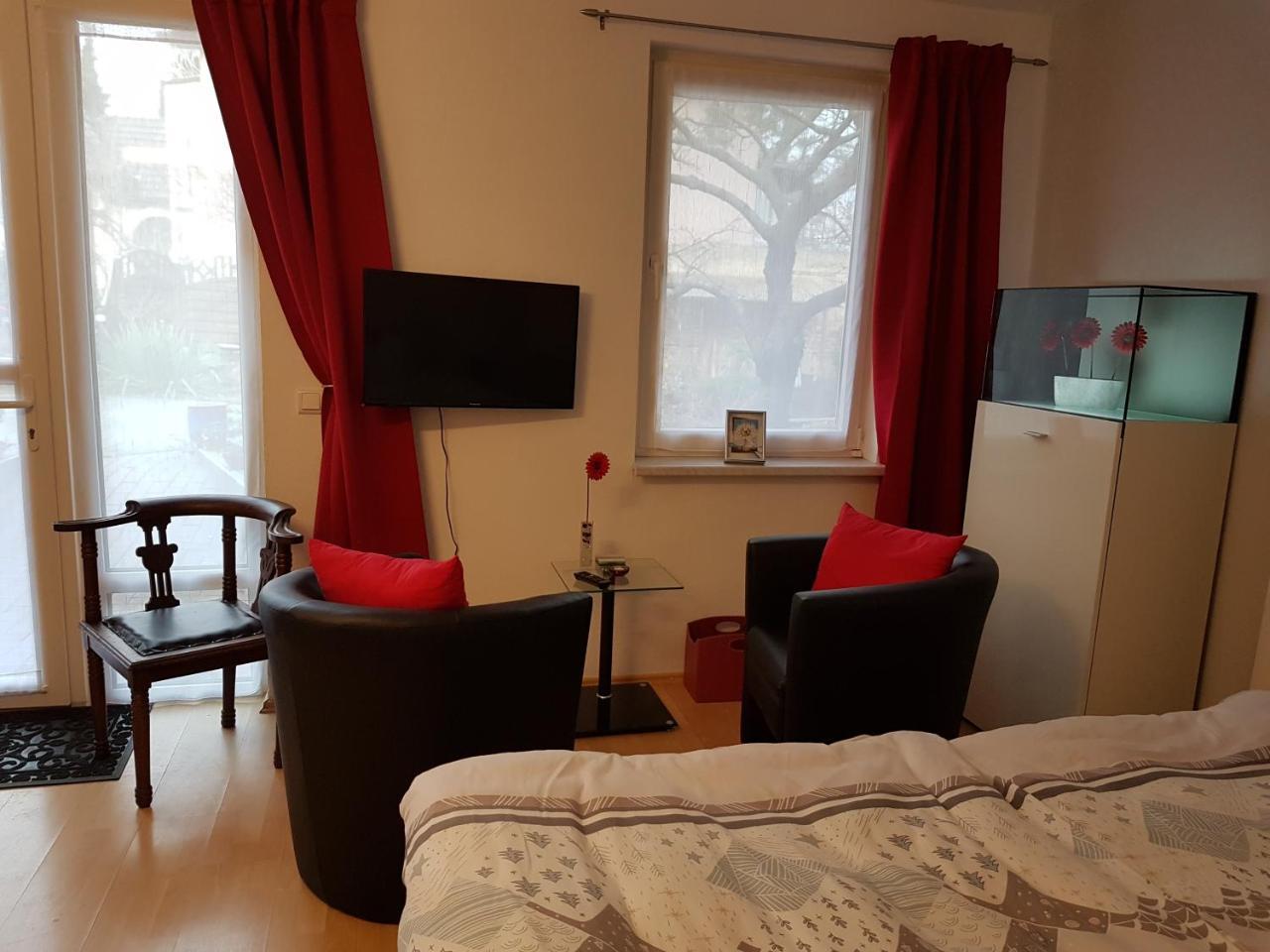 Zeuthen Ferienwohnung Am See, Stadtgrenze Berlin Eksteriør bilde
