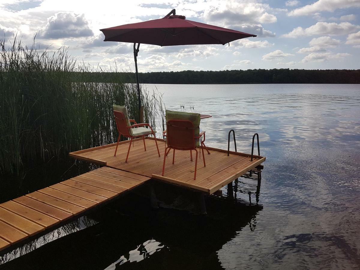 Zeuthen Ferienwohnung Am See, Stadtgrenze Berlin Eksteriør bilde